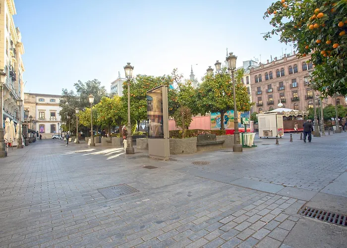 Genteel Plaza De Tendillas